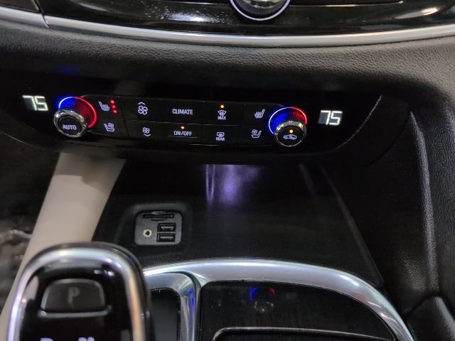 Used 2021 Buick Enclave Premium image 26