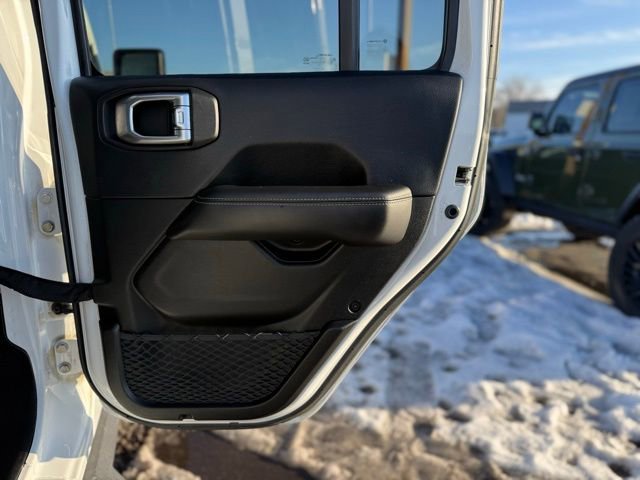 Used 2019 Jeep Wrangler Unlimited Sahara w/ Uconnect 4C Nav & Sound Group image 18