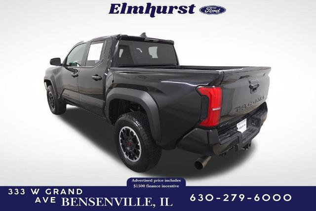 Used 2024 Toyota Tacoma TRD Off-Road image 3