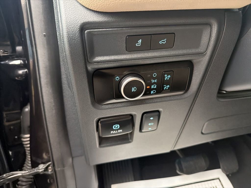 Certified 2024 Ford Expedition Limited image 14