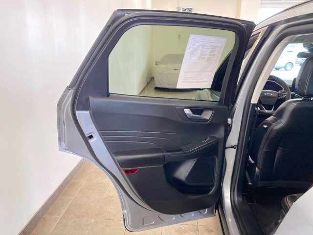 Certified 2022 Ford Escape SEL w/ SEL Stealth AWD Package image 10