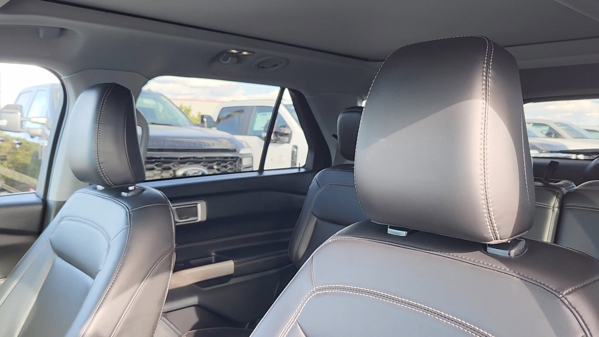 Certified 2024 Ford Explorer XLT w/ Equipment Group 202A image 10