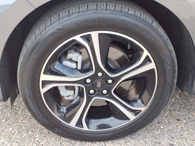 Certified 2023 Ford Edge ST w/ Equipment Group 401A image 29