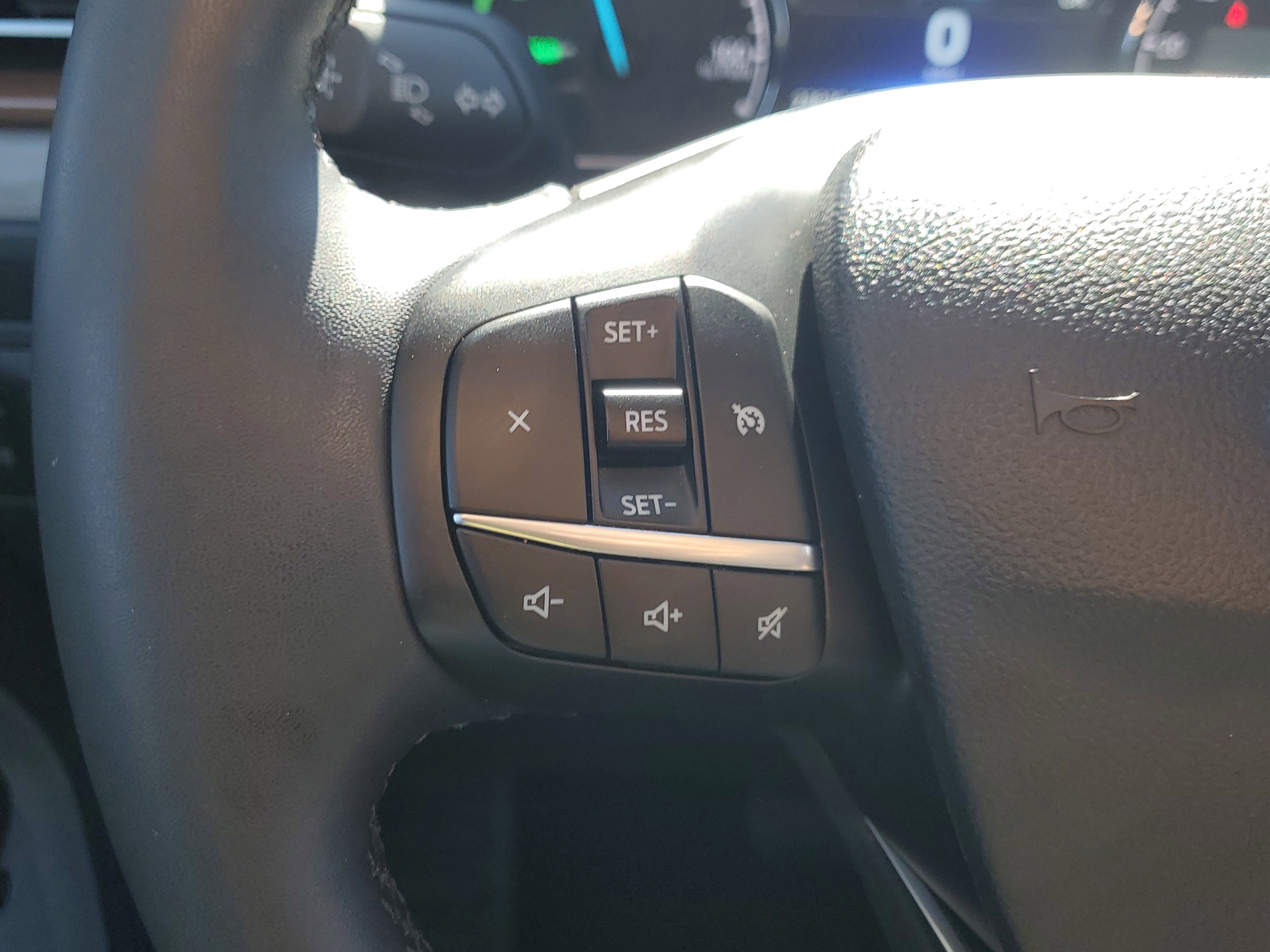 Certified 2023 Ford Maverick Lariat w/ Lariat Luxury Package image 24