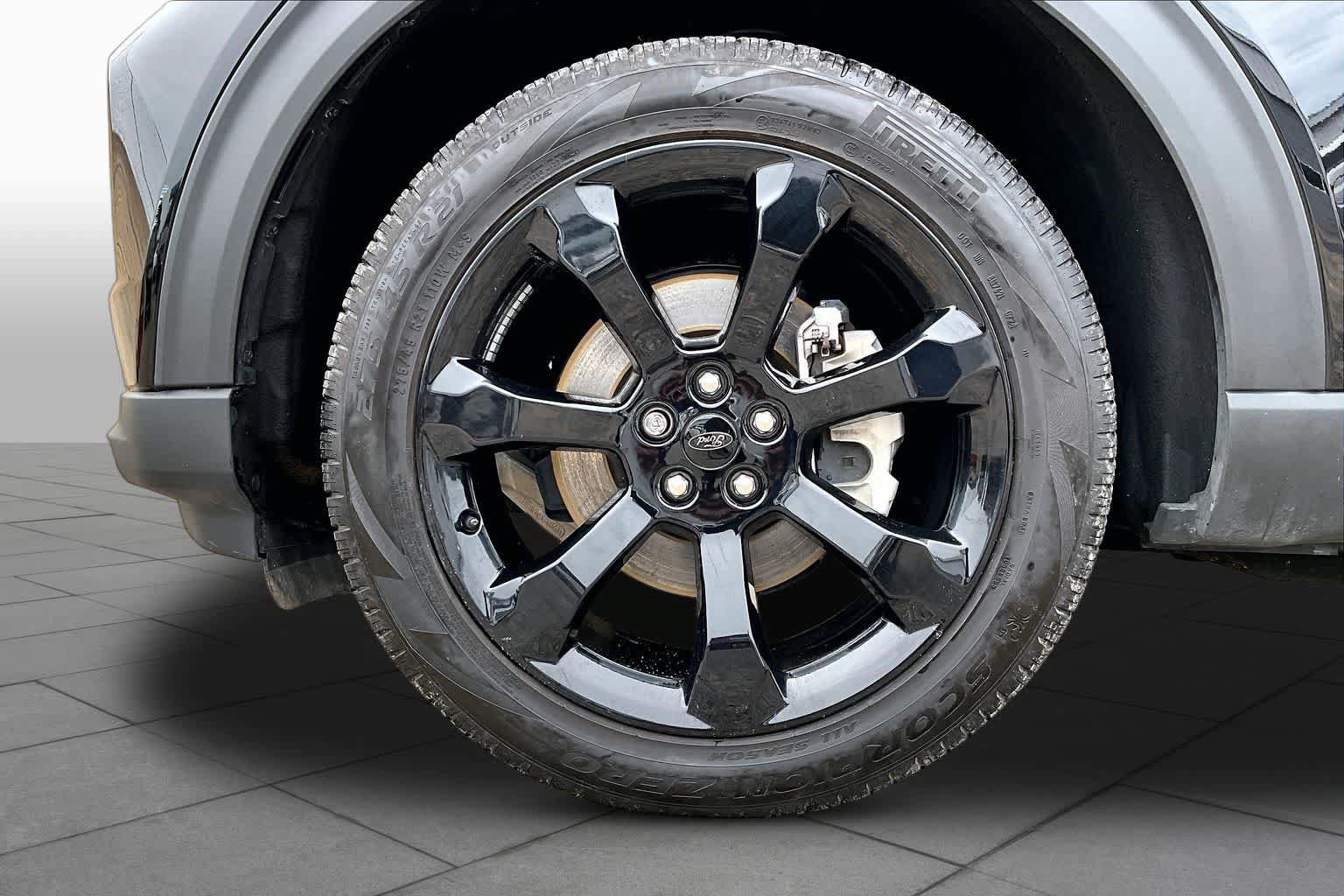Certified 2024 Ford Explorer ST-Line w/ Class IV Trailer Tow Package AWD/4WD image 11