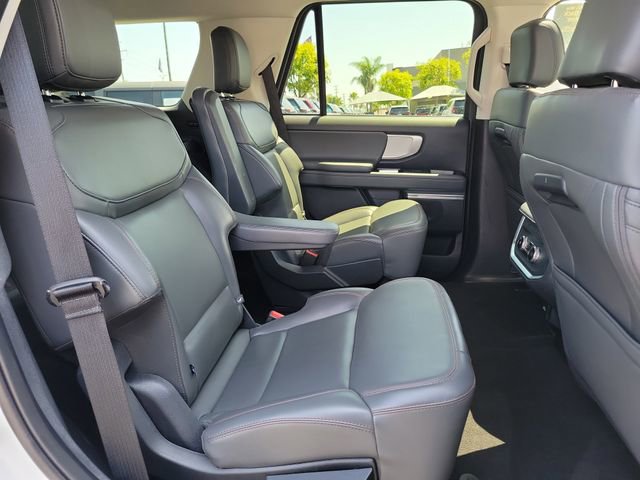 Certified 2025 Ford Expedition Active AWD/4WD image 21