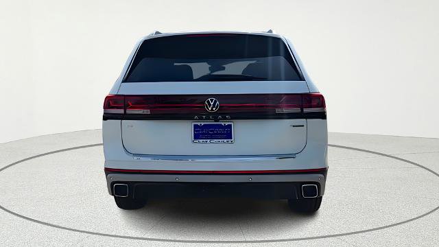 Used 2025 Volkswagen Atlas Peak Edition SE image 8