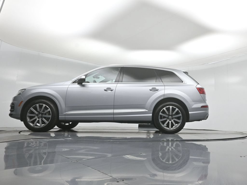 Used 2017 Audi Q7 3.0T Premium Plus w/ Premium Plus Package AWD/4WD image 8