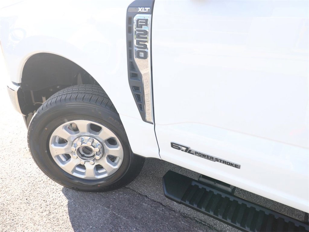 Certified 2024 Ford F250 XLT image 8