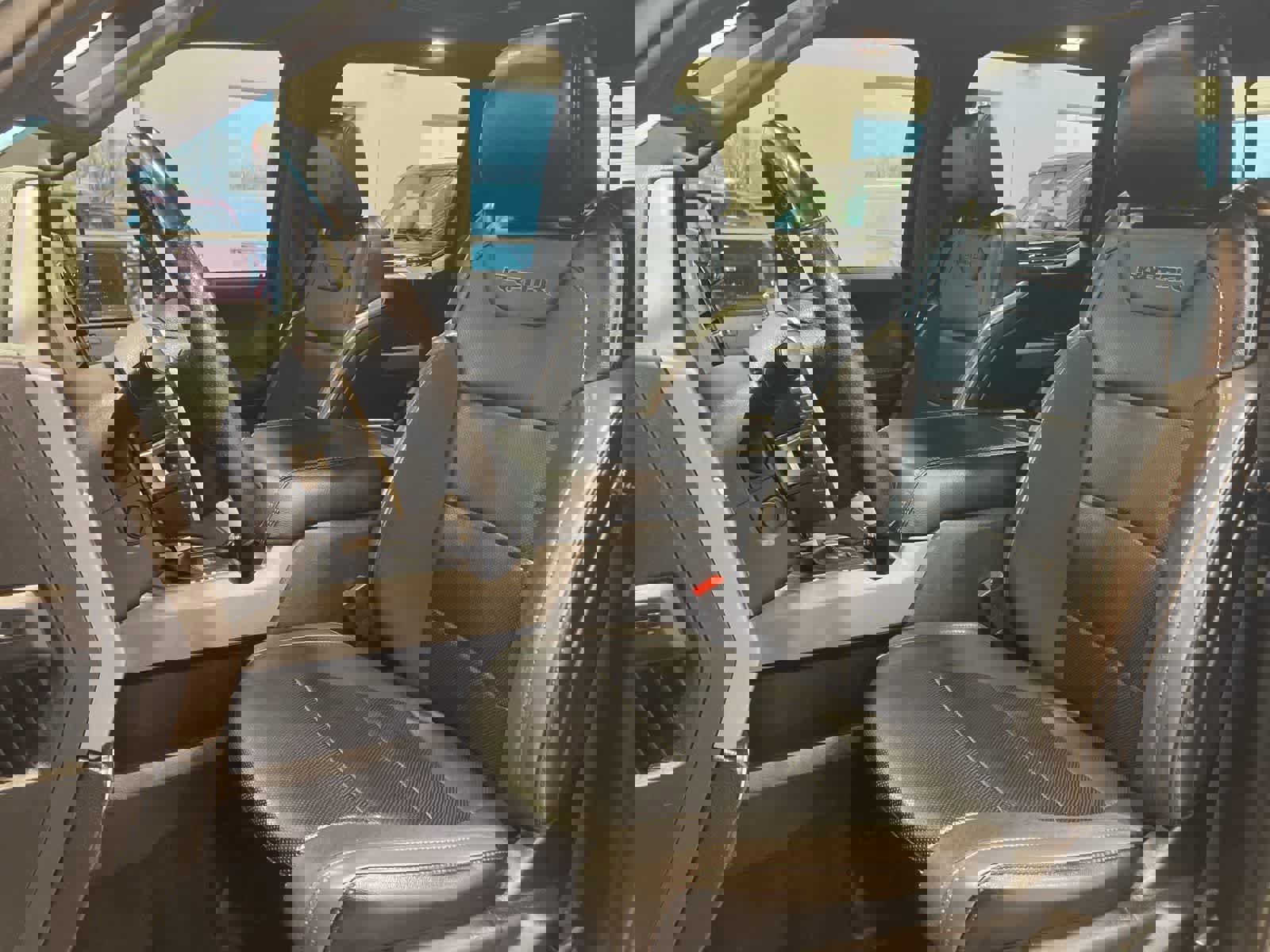 Certified 2019 Ford F150 Raptor w/ Equipment Group 802A Luxury image 13