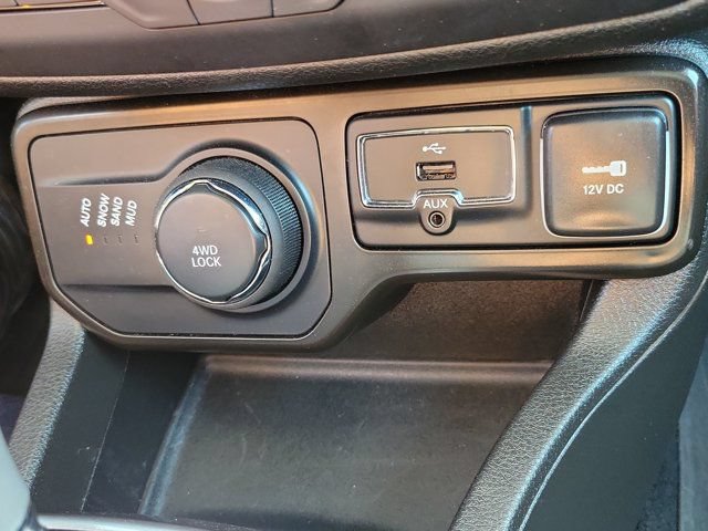 Used 2022 Jeep Renegade Latitude w/ Convenience Group AWD/4WD image 30