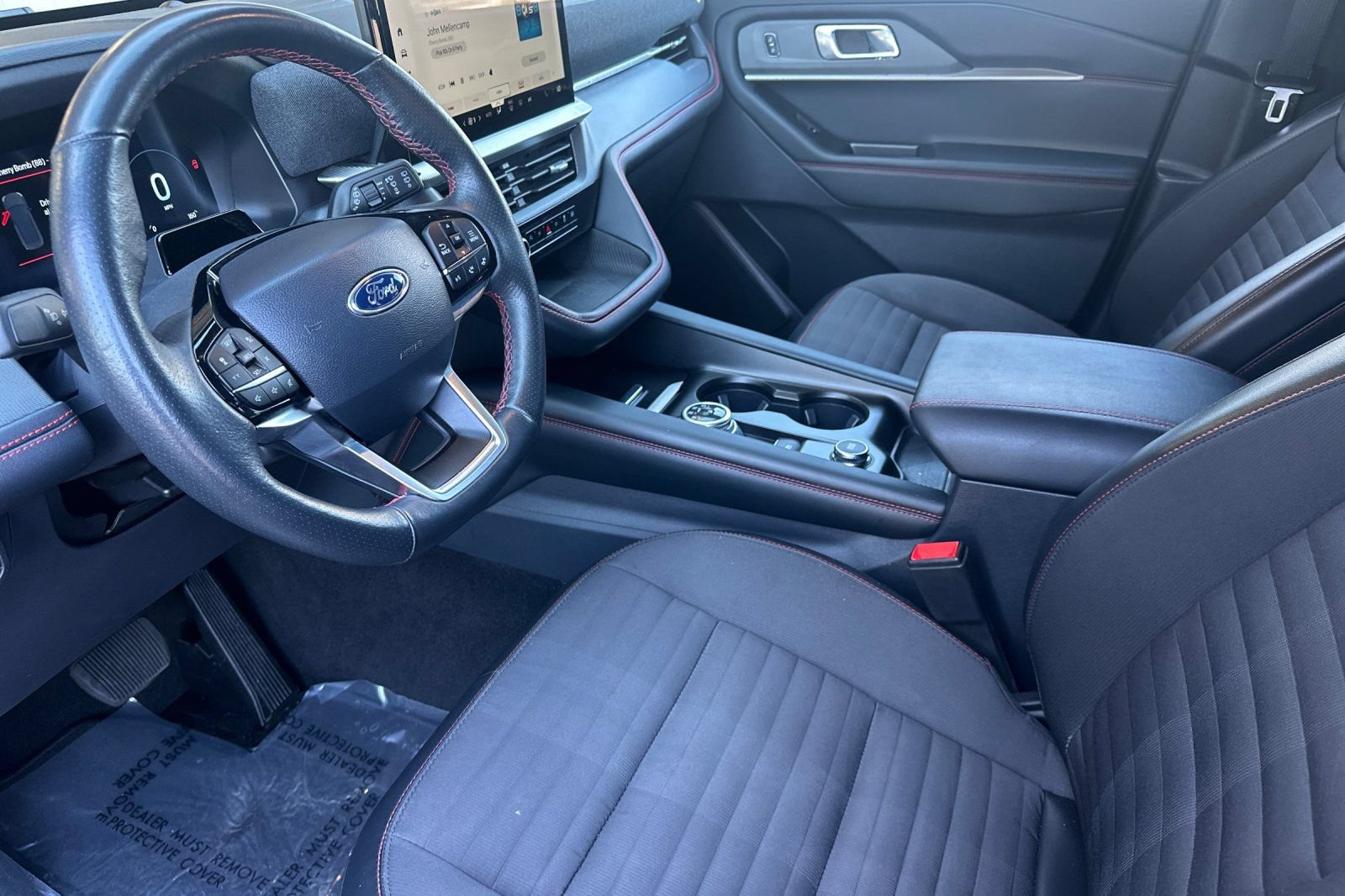 Certified 2025 Ford Explorer ST-Line AWD/4WD image 9