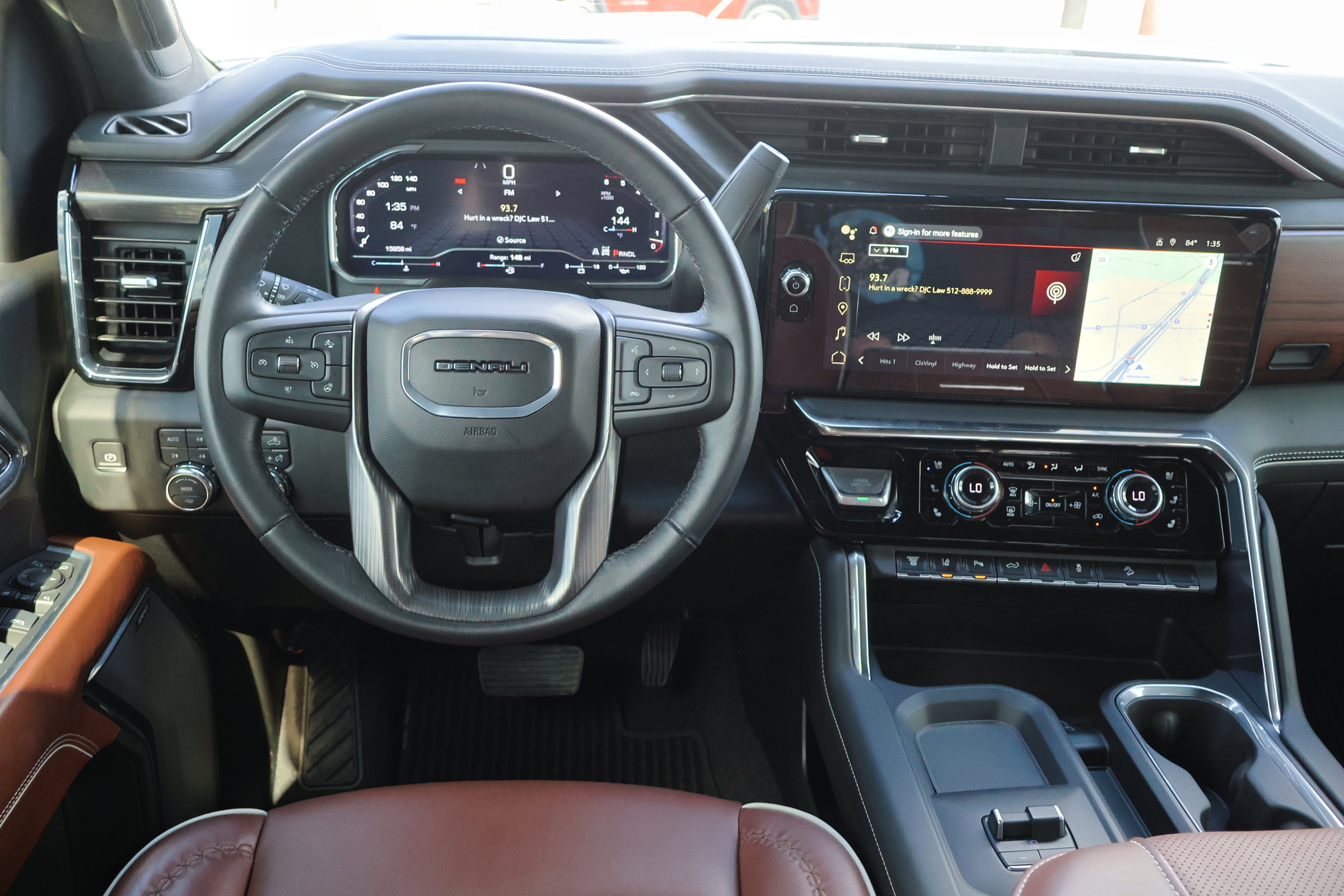 Used 2024 GMC Sierra 2500 Denali Ultimate w/ Max Trailering Package image 30