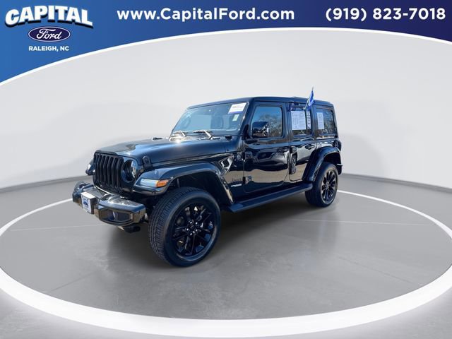 Used 2022 Jeep Wrangler Unlimited Sahara image 2