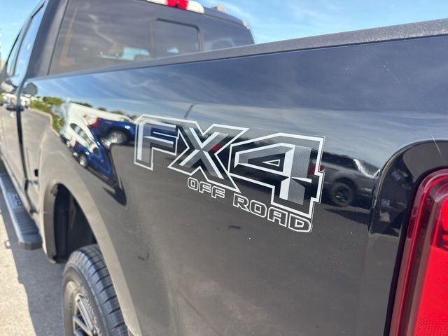 Certified 2022 Ford F250 Lariat w/ Black Appearance Package image 9