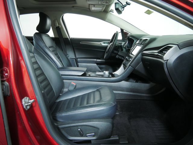 Certified 2017 Ford Fusion SE w/ Equipment Group 202A AWD/4WD image 11