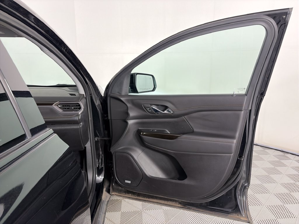 Used 2023 GMC Acadia AT4 w/ Technology Package AWD/4WD image 30
