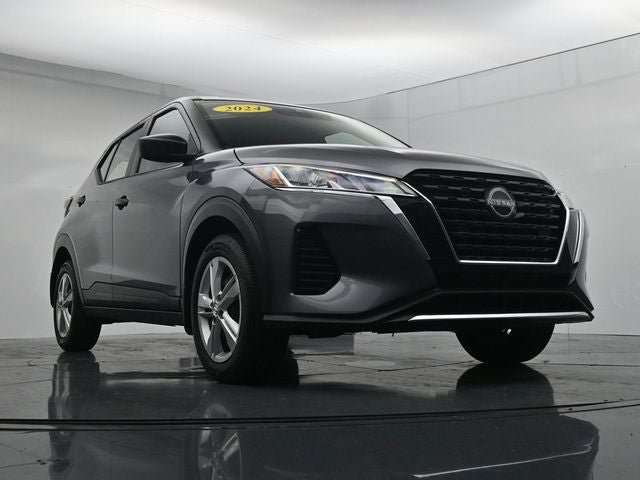 Used 2024 Nissan Kicks S FWD image 28