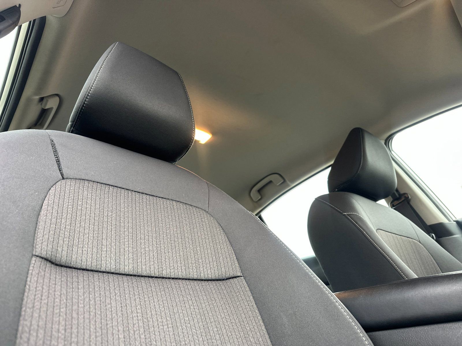 Used 2024 Nissan Altima 2.5 SV image 15