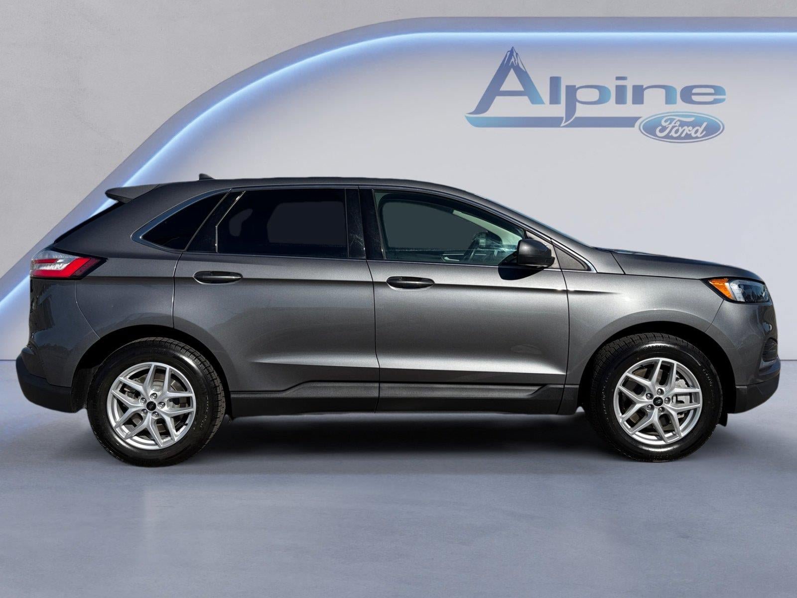 Certified 2024 Ford Edge SEL AWD/4WD image 6