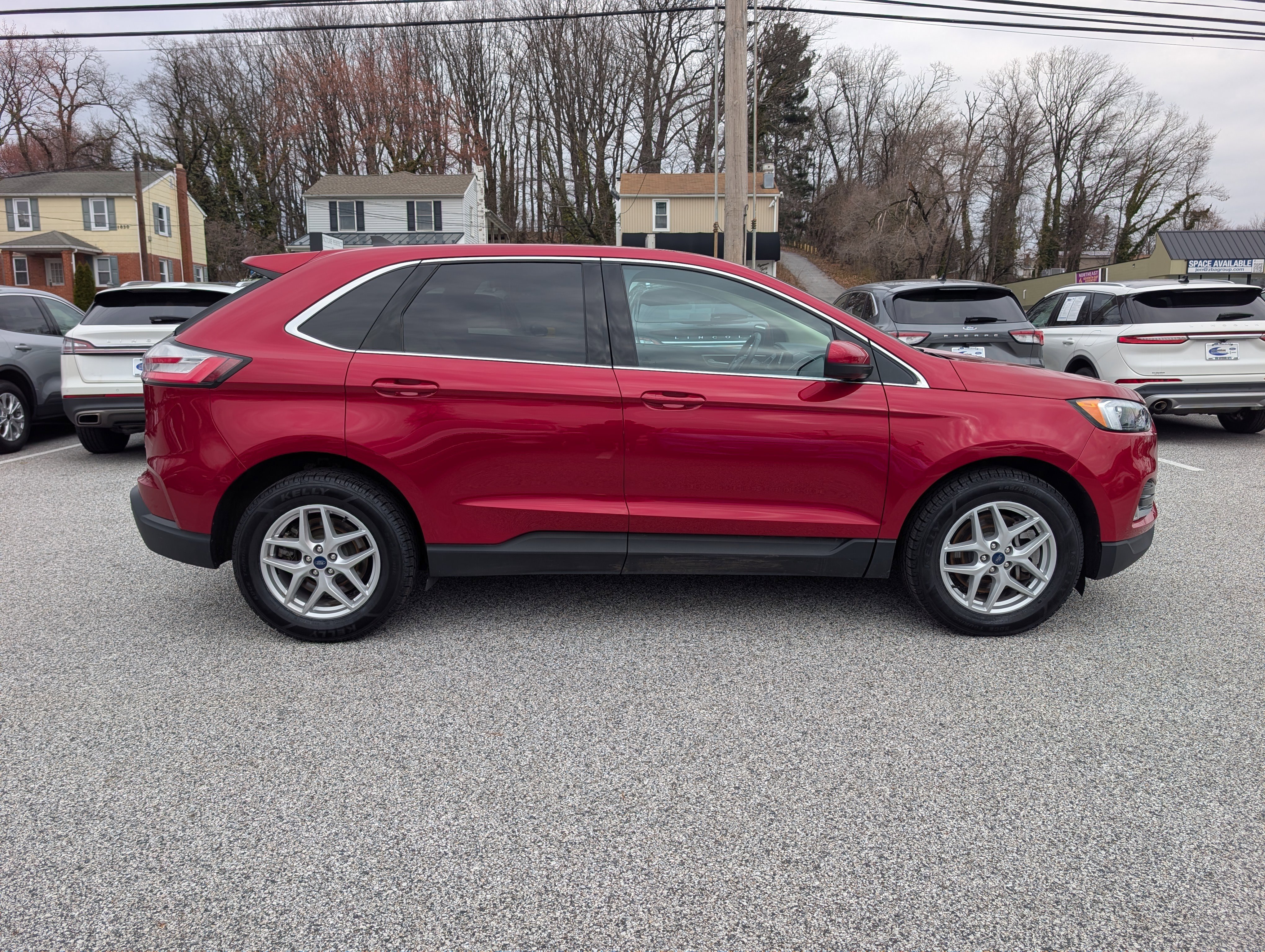 Certified 2022 Ford Edge SEL w/ Convenience Package image 8