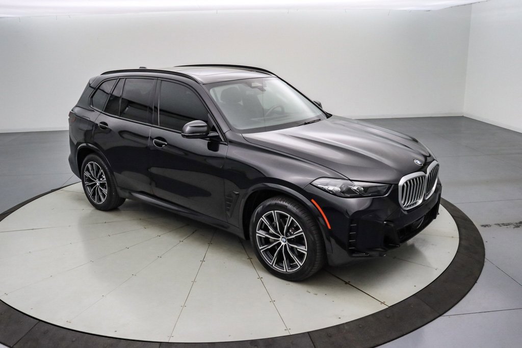 Used 2024 BMW X5 sDrive40i w/ M Sport Package image 8