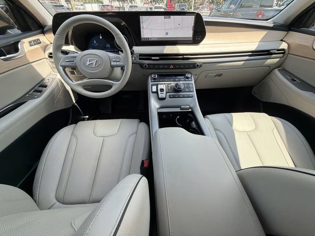 Used 2024 Hyundai Palisade Limited AWD/4WD image 25