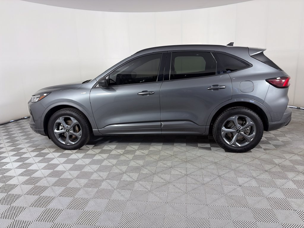 Certified 2024 Ford Escape ST-Line AWD/4WD image 4