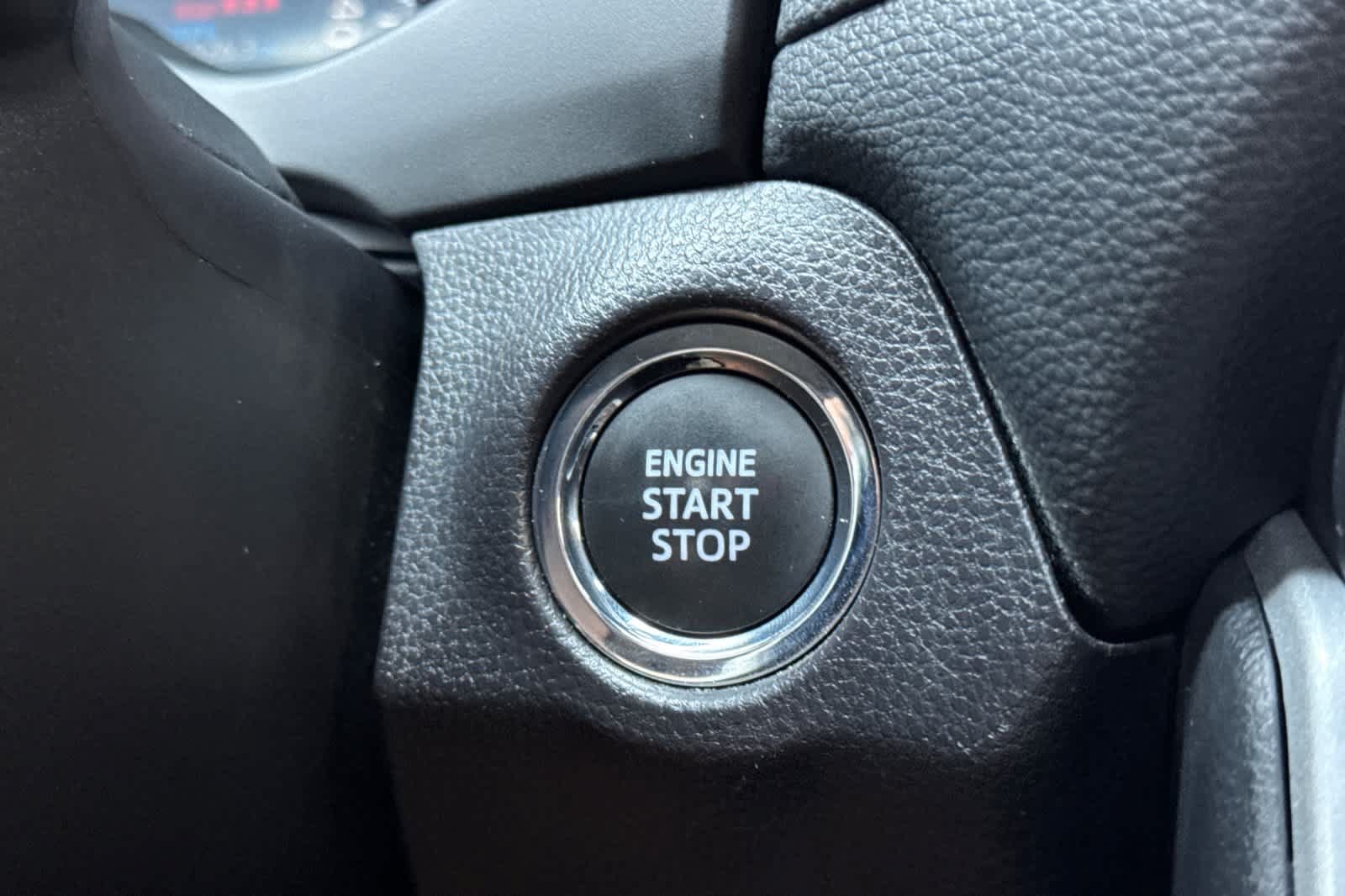 Used 2025 Toyota RAV4 XLE w/ Convenience Package AWD/4WD image 22