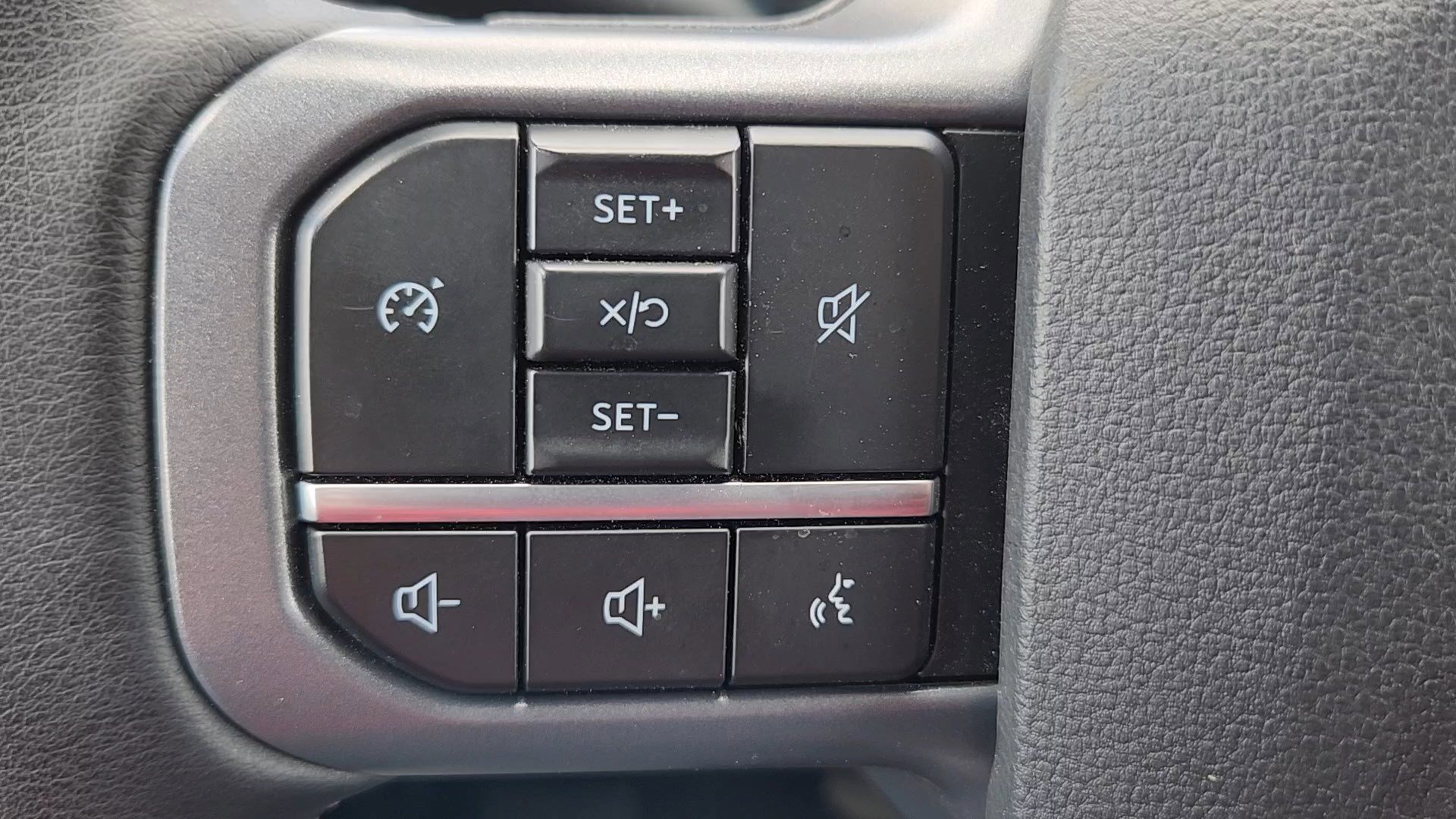 Certified 2025 Ford F250 Lariat AWD/4WD image 12