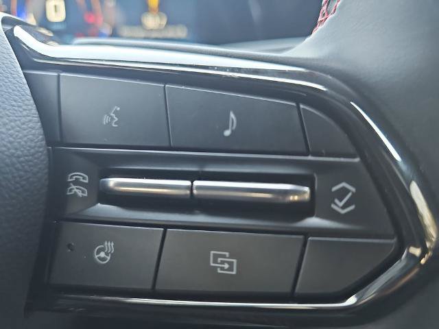 Used 2025 Chevrolet Equinox RS w/ Safety and Technology Package AWD/4WD image 18