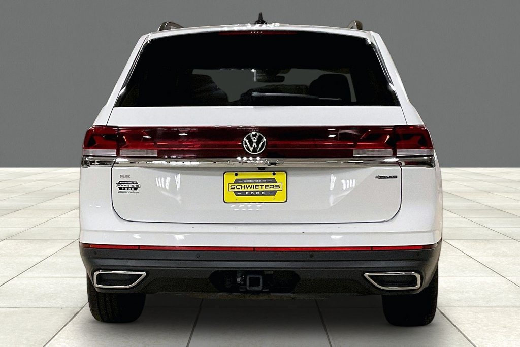 Used 2025 Volkswagen Atlas SE AWD/4WD image 4
