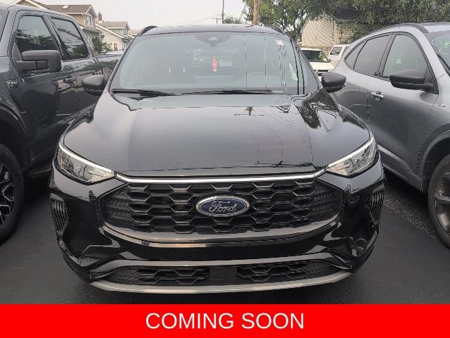 Certified 2024 Ford Escape ST-Line w/ Tech Pack #1 AWD/4WD image 2