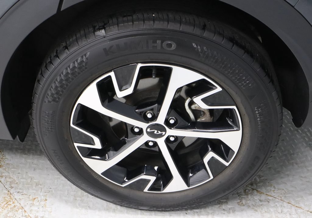 Used 2024 Kia Sportage EX AWD/4WD image 20
