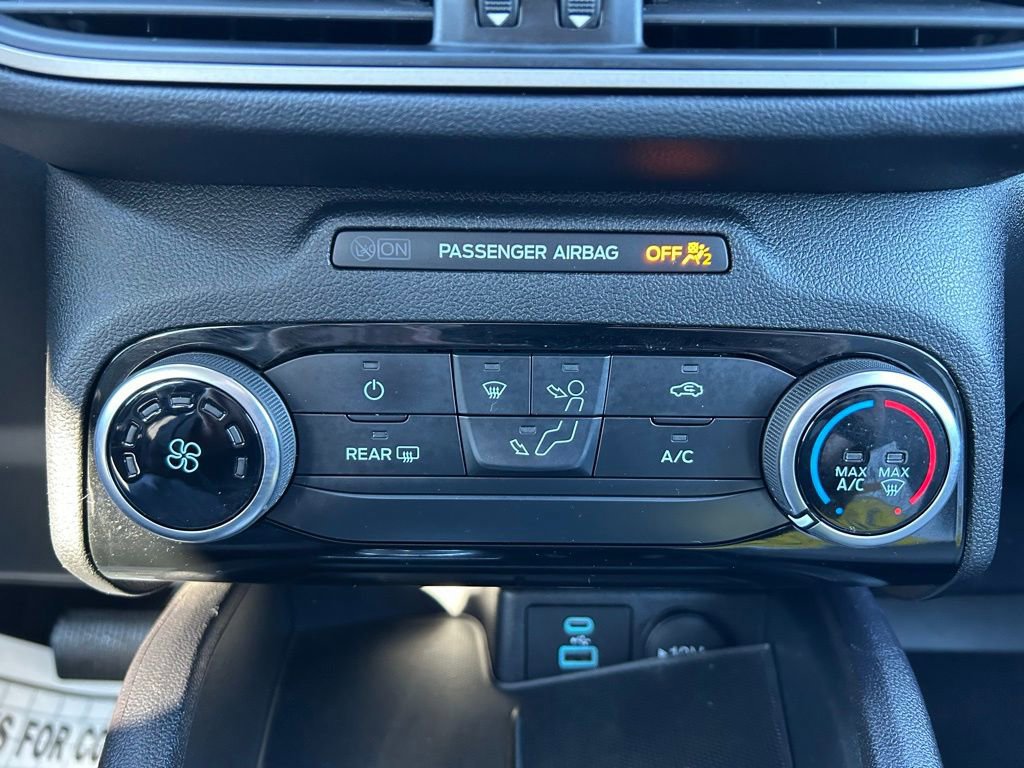 Certified 2022 Ford Escape SE image 28