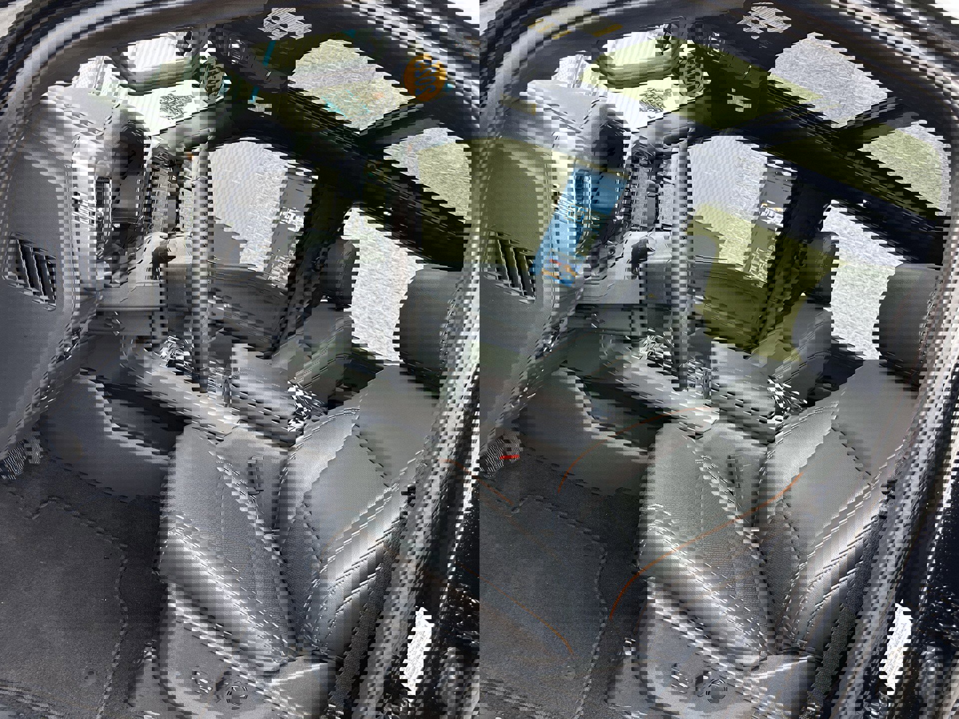 Certified 2025 Ford F150 Lariat w/ Equipment Group 501A Mid image 9