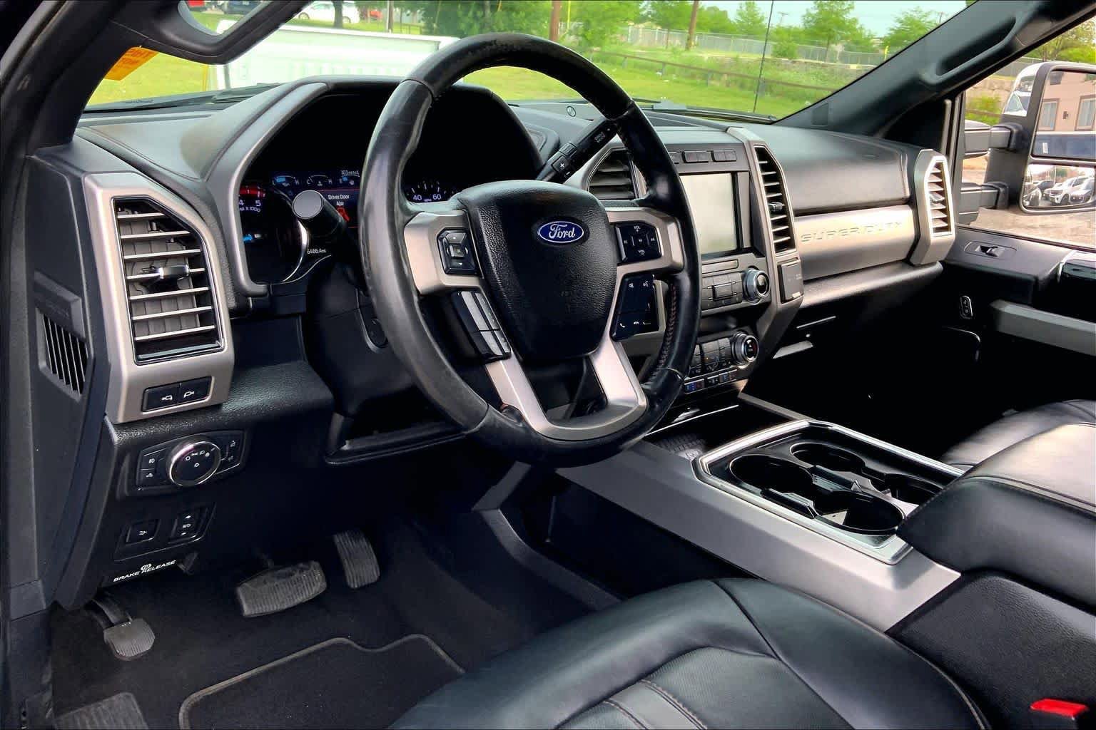 Certified 2020 Ford F450 Platinum w/ FX4 Off-Road Package AWD/4WD image 16