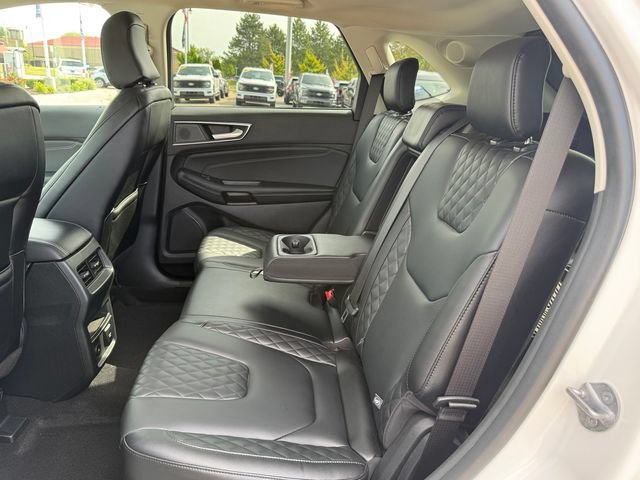 Certified 2024 Ford Edge Titanium AWD/4WD image 9