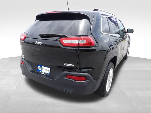 Used 2017 Jeep Cherokee Latitude FWD image 10