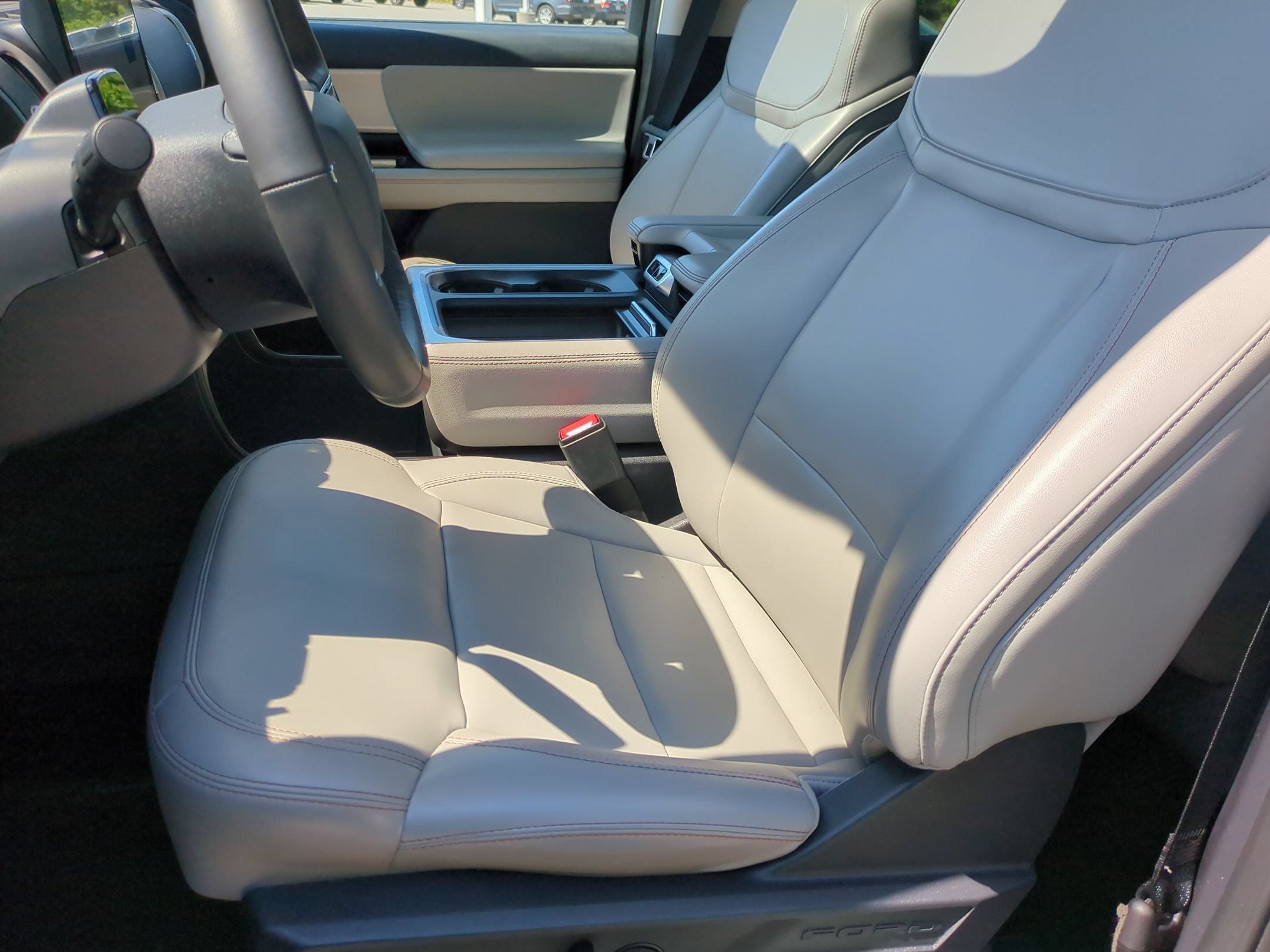 Certified 2025 Ford Expedition Active RWD image 13