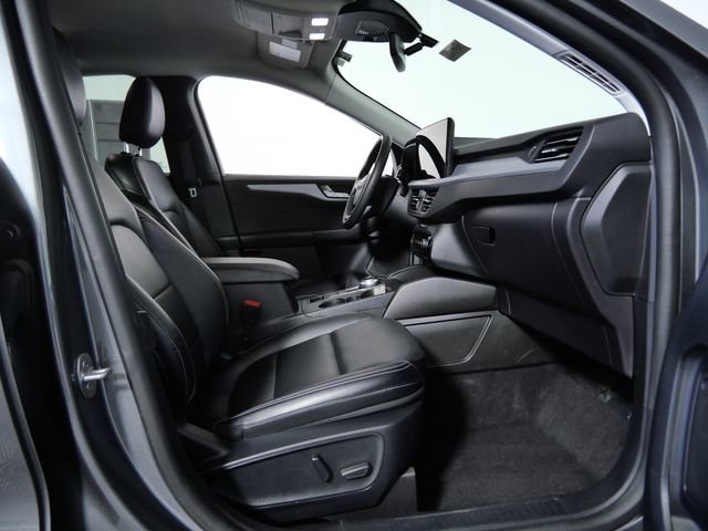 Certified 2025 Ford Escape Platinum AWD/4WD image 11