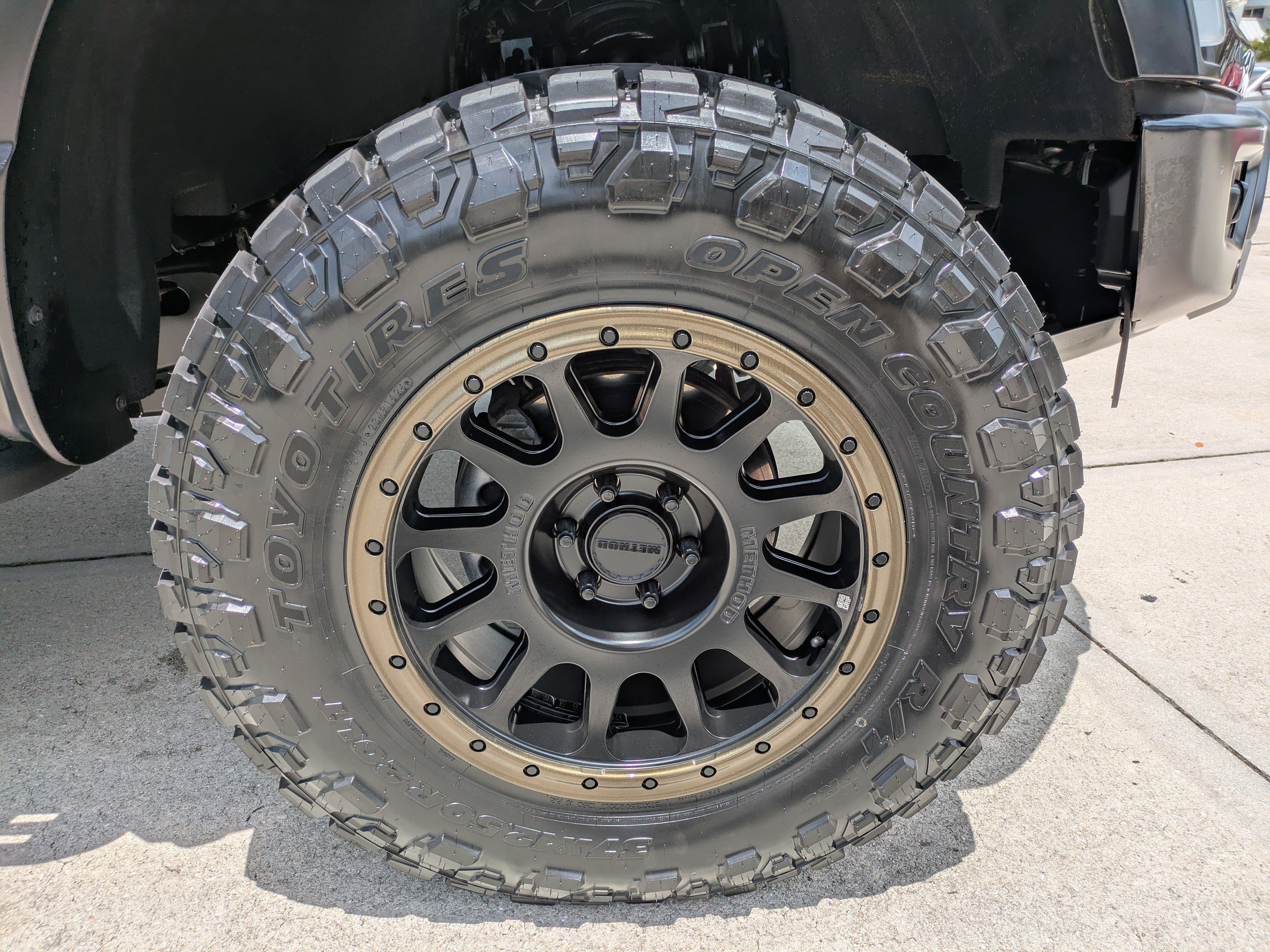 Certified 2024 Ford F150 Raptor AWD/4WD image 11