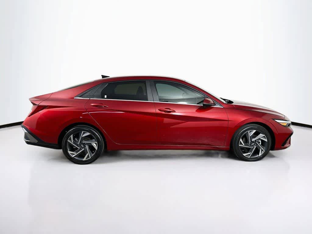 Used 2024 Hyundai Elantra Limited FWD image 24