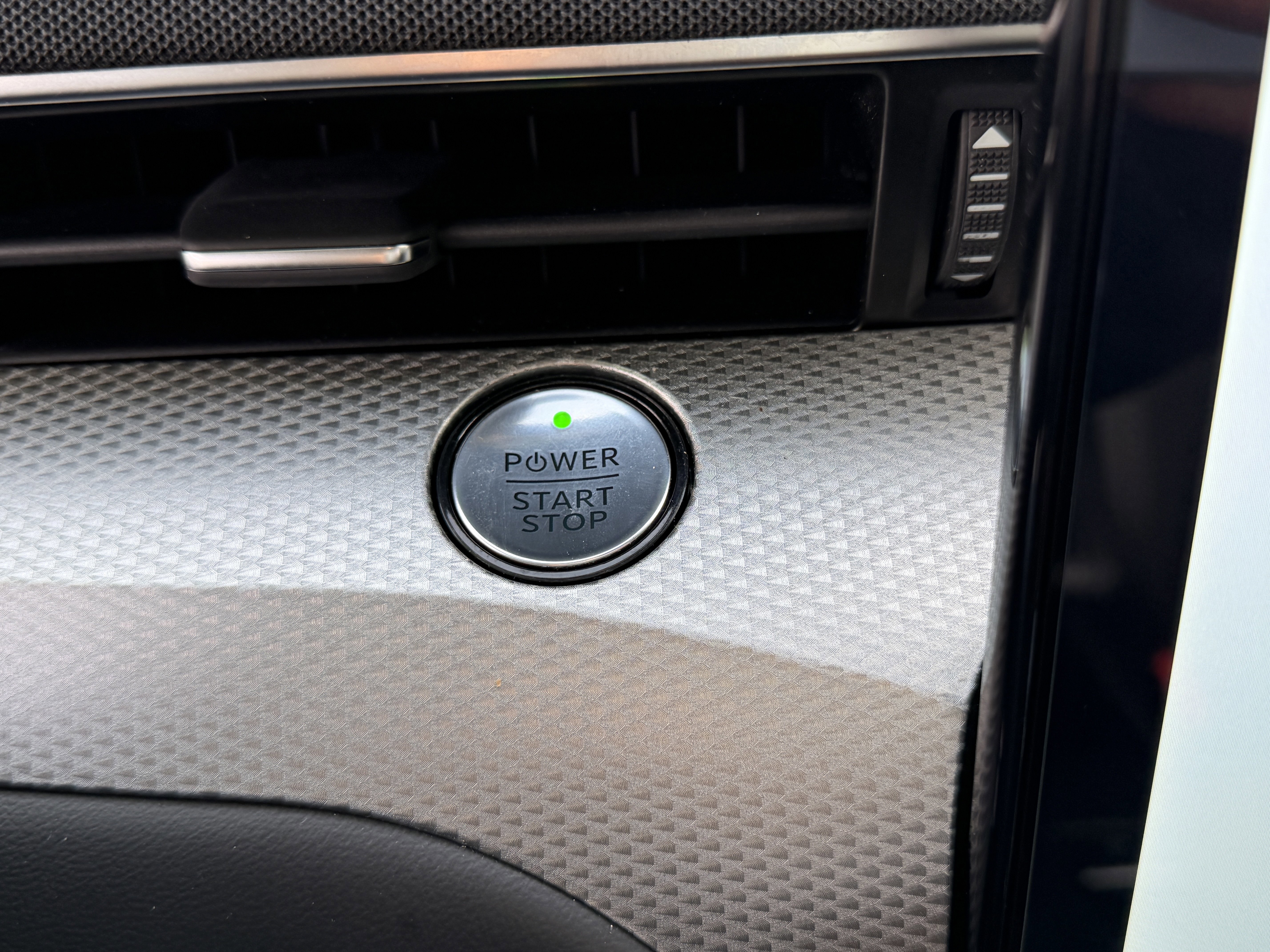 Certified 2022 Ford Mustang Mach-E Select image 20