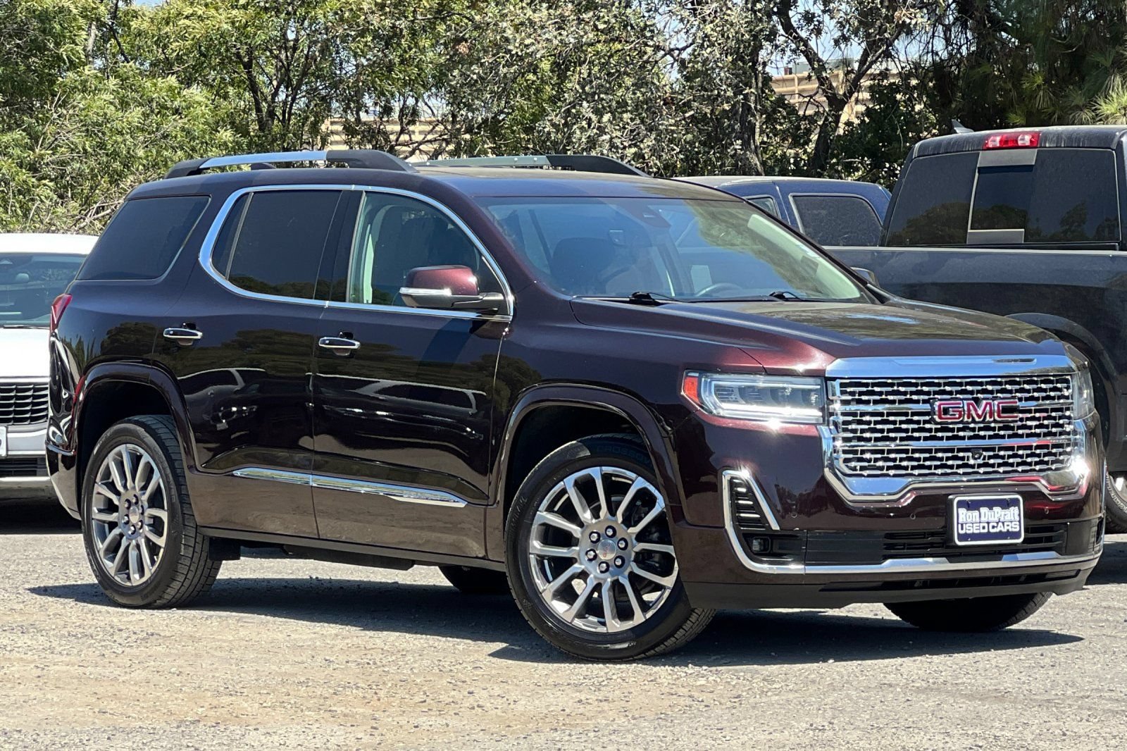 Used 2021 GMC Acadia Denali w/ Denali Ultimate Package AWD/4WD image 2