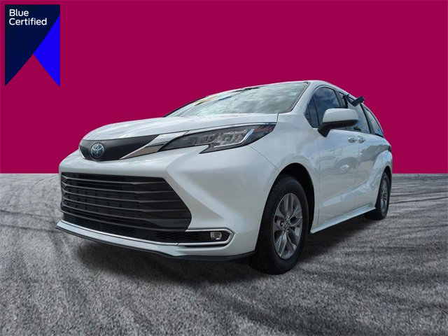 Used 2023 Toyota Sienna XLE