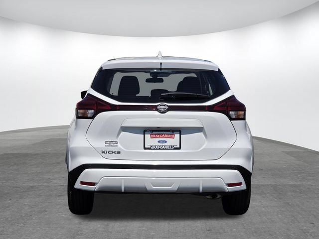 Used 2024 Nissan Kicks S FWD image 5