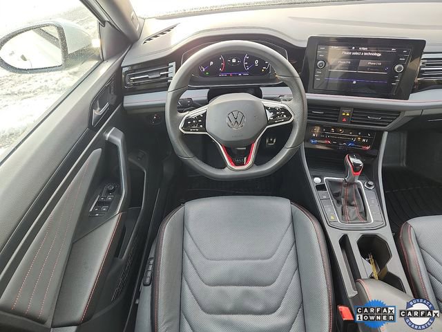 Used 2025 Volkswagen Jetta GLI Autobahn FWD image 9