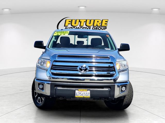 Used 2017 Toyota Tundra SR5 AWD/4WD image 2