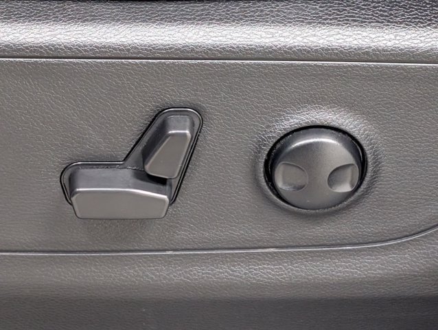 Used 2025 RAM 1500 Big Horn AWD/4WD image 16